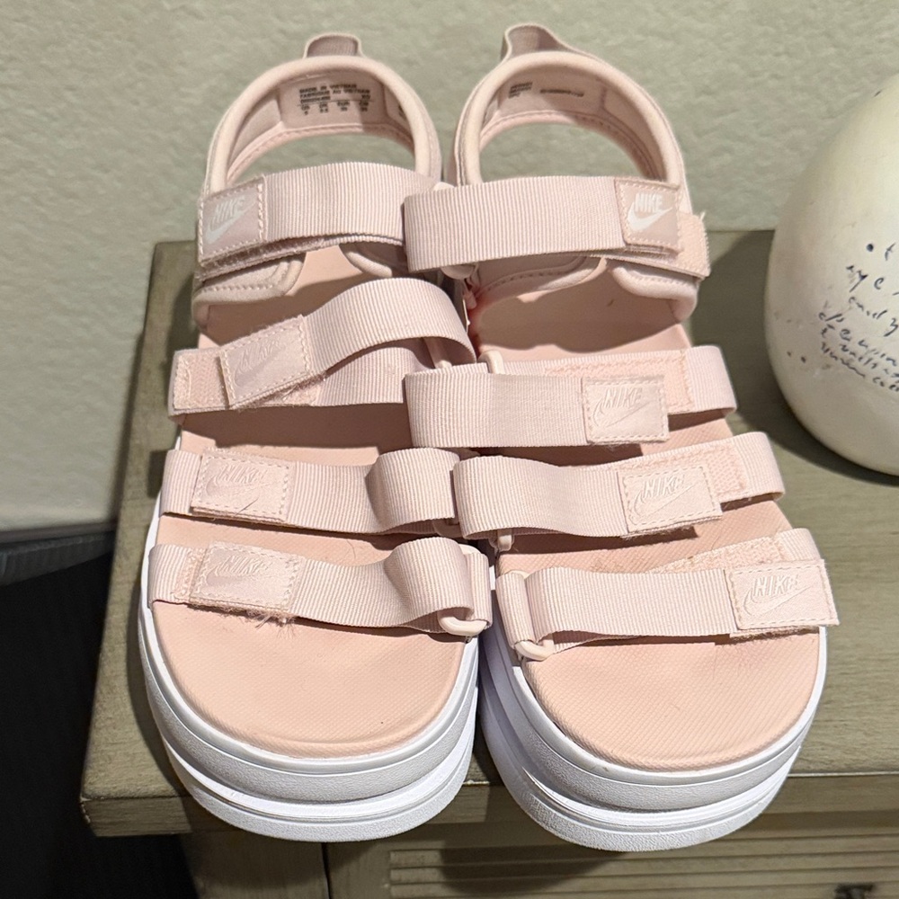 Nike Light Pink Strap Sandals